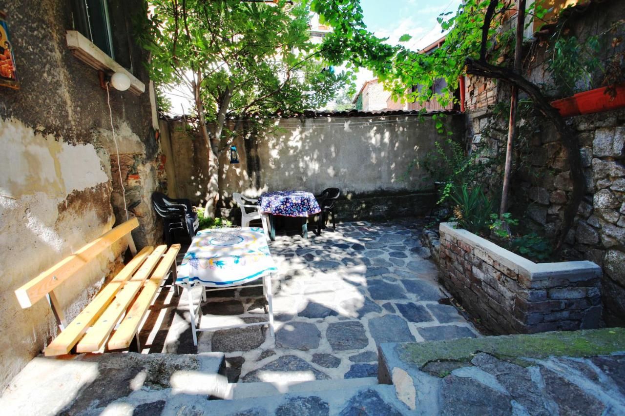 Дома для отпуска Retro & Friendly Old Town House with a Garden Пловдив-18